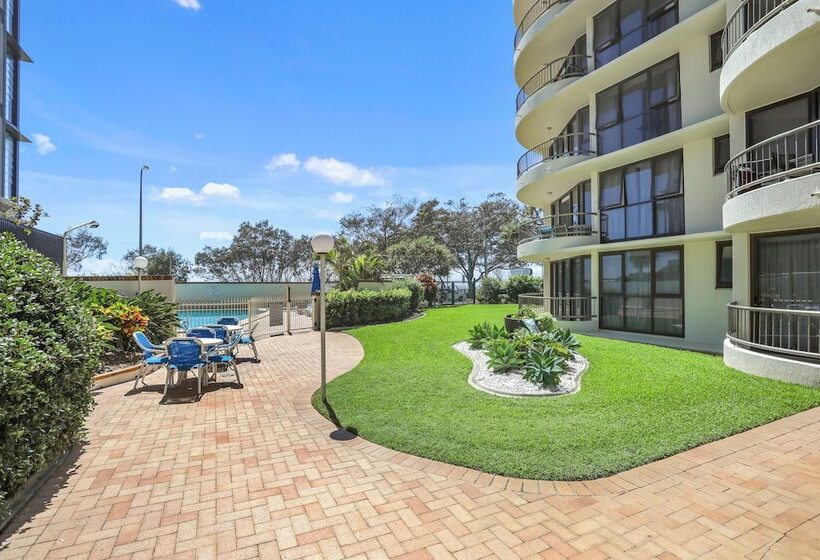 Boulevard North Holiday Apartments