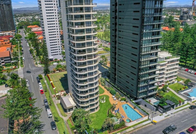 Boulevard North Holiday Apartments