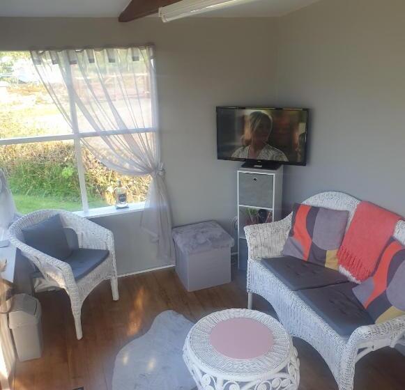 Broadlea Of Robgill Country Cottage & Bed And Breakfast