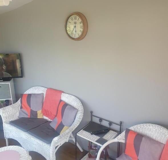 Broadlea Of Robgill Country Cottage & Bed And Breakfast