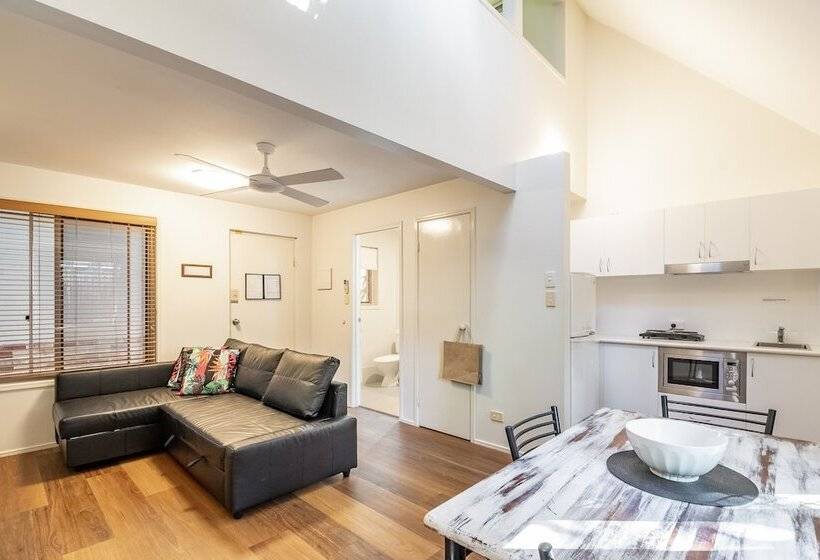 Byron Central Apartments