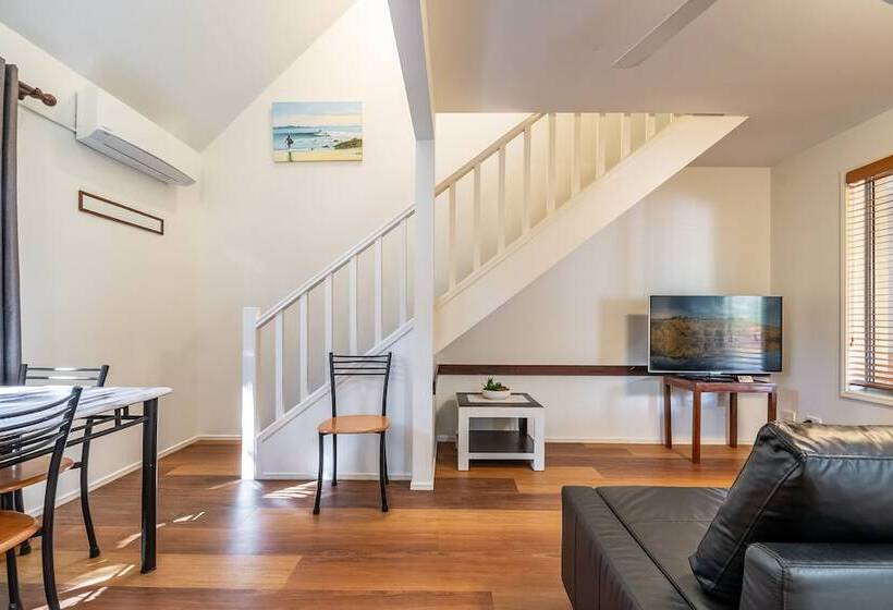 Byron Central Apartments