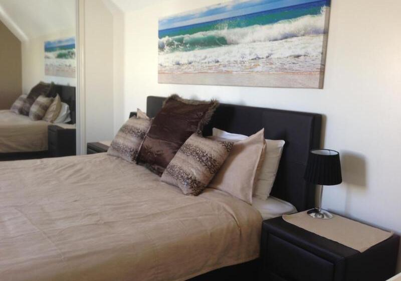 Byron Central Apartments