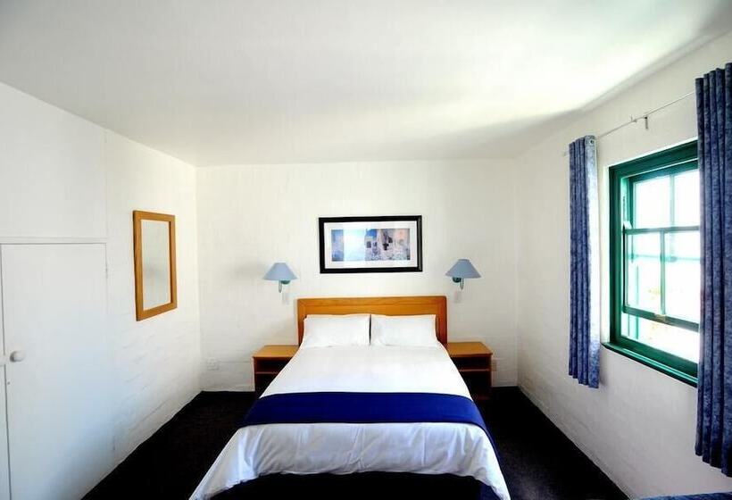 Club Mykonos Athenian Cascades