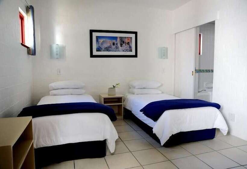 Club Mykonos Athenian Cascades