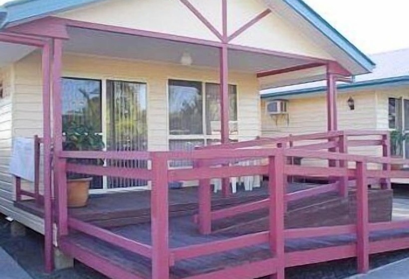 Dolphin Sands Holiday Villas