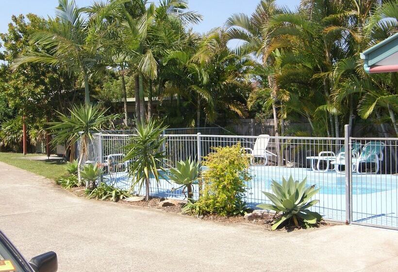 Dolphin Sands Holiday Villas