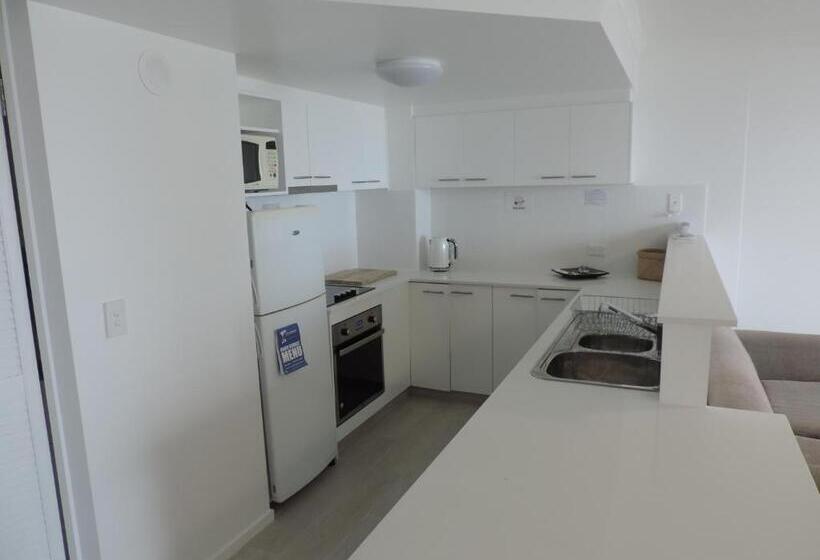 Emerald Sands Holiday Apartments