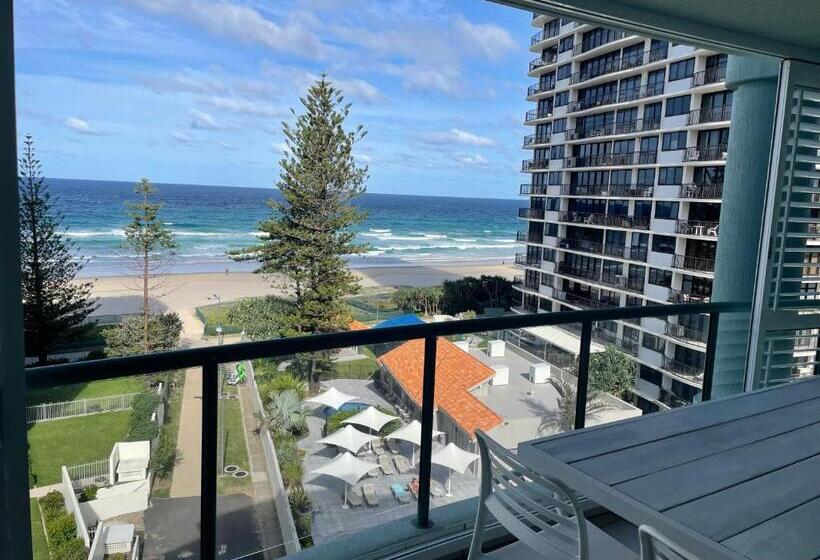 Emerald Sands Holiday Apartments