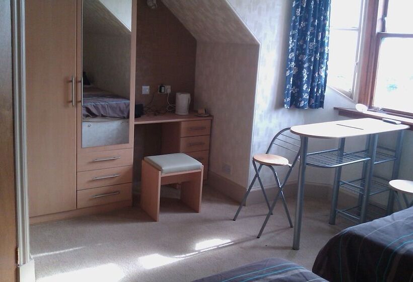 Harbour House Bed & Breakfast   Wick