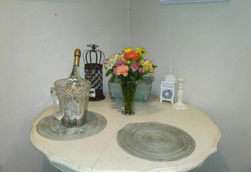 Hidden Springs Bed And Breakfast