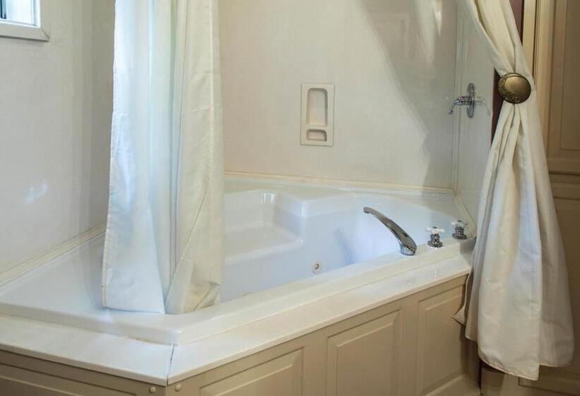 Hidden Springs Bed And Breakfast