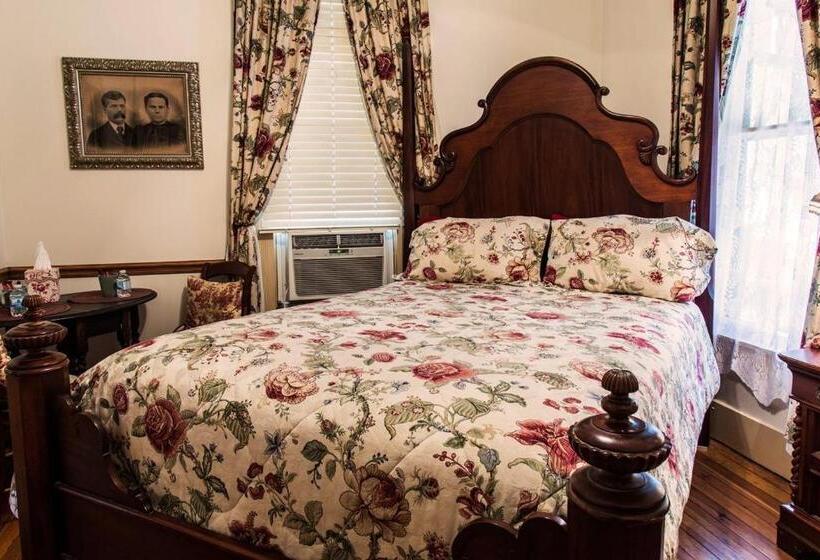 Hidden Springs Bed And Breakfast