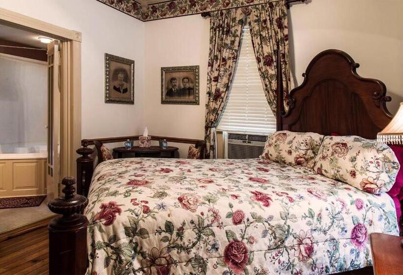 Hidden Springs Bed And Breakfast