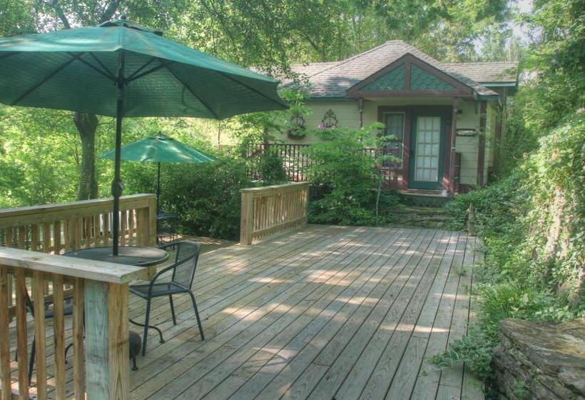 Hidden Springs Bed And Breakfast