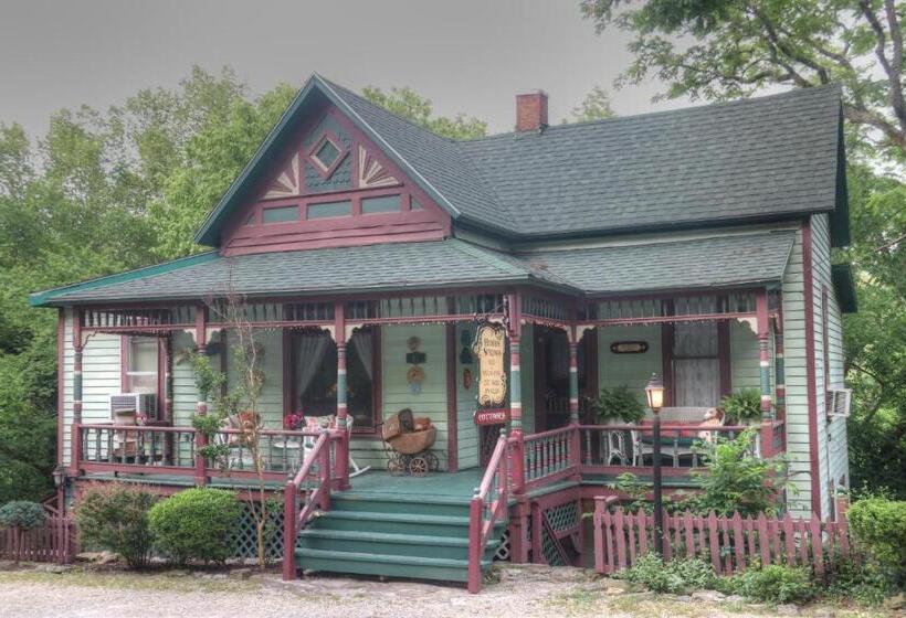 Hidden Springs Bed And Breakfast