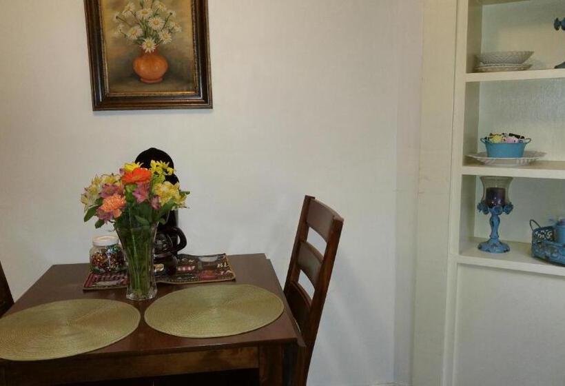 Hidden Springs Bed And Breakfast