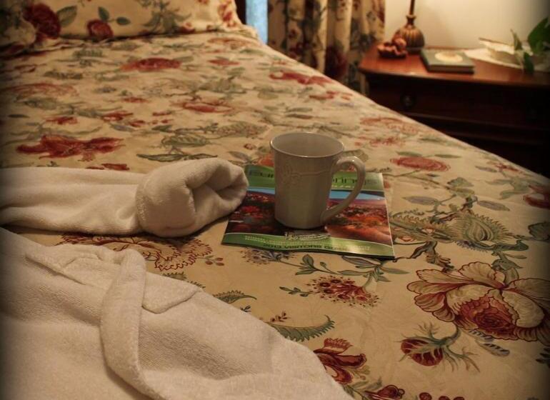 Hidden Springs Bed And Breakfast