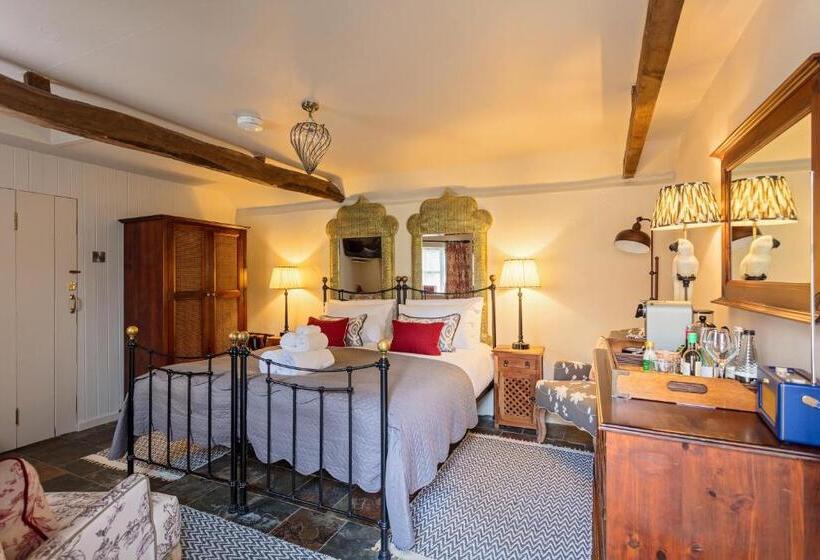 Holly Lodge Boutique B&b