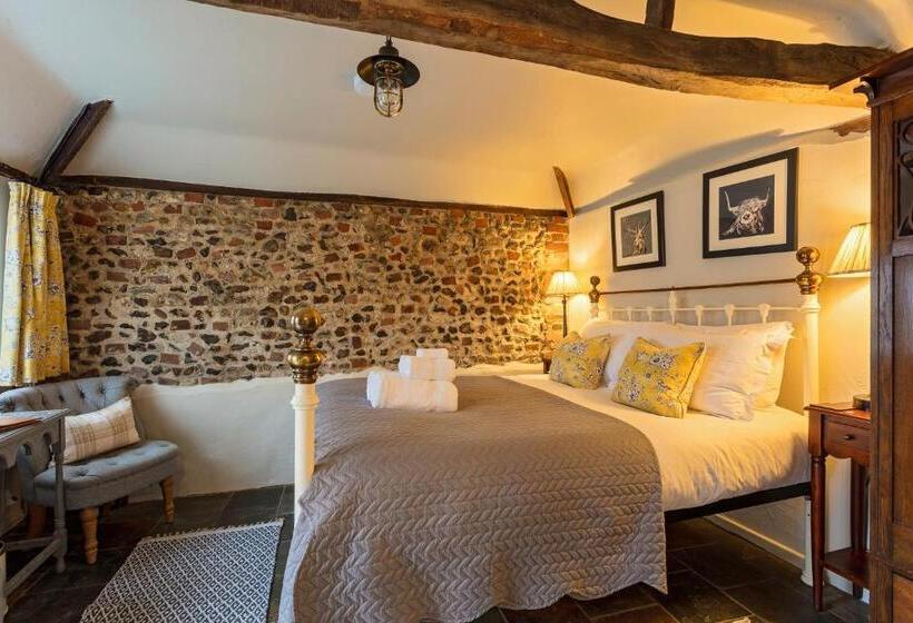 Holly Lodge Boutique B&b