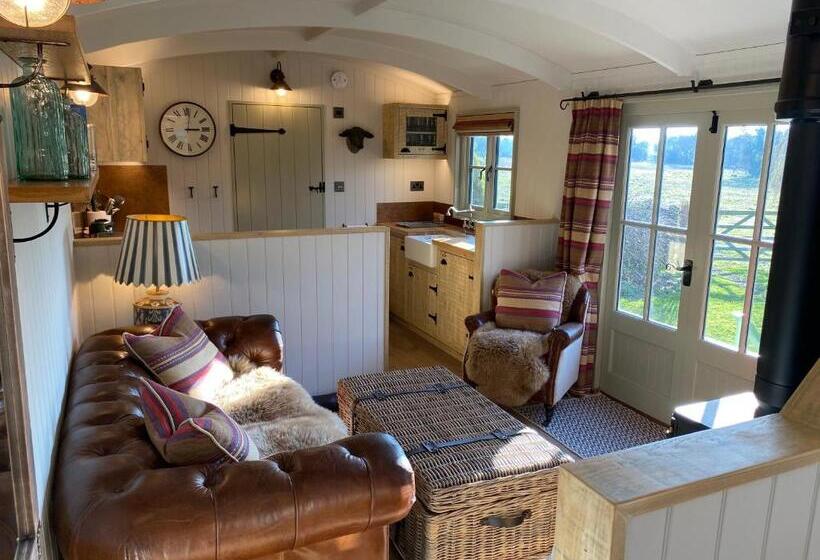 Holly Lodge Boutique B&b