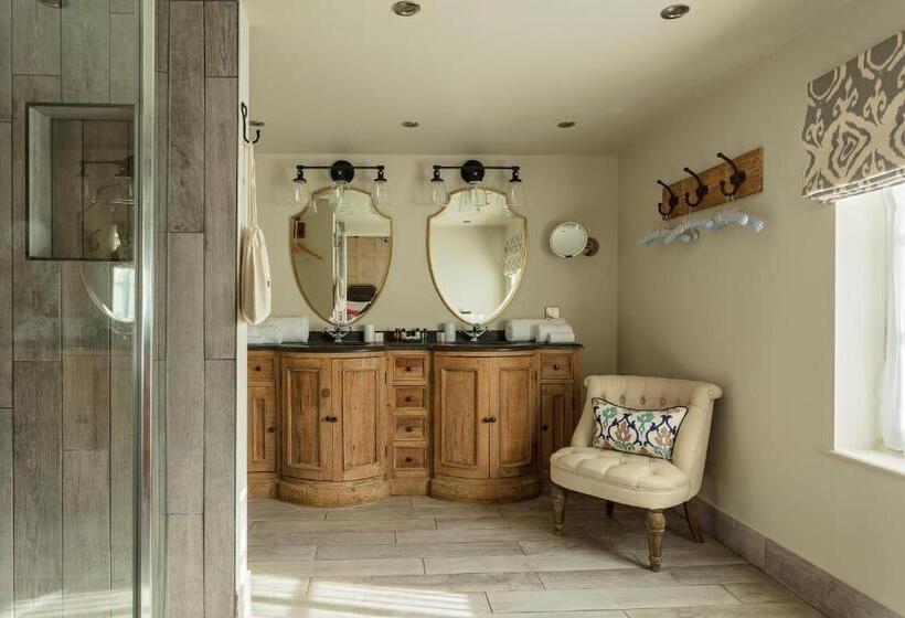 Holly Lodge Boutique B&b