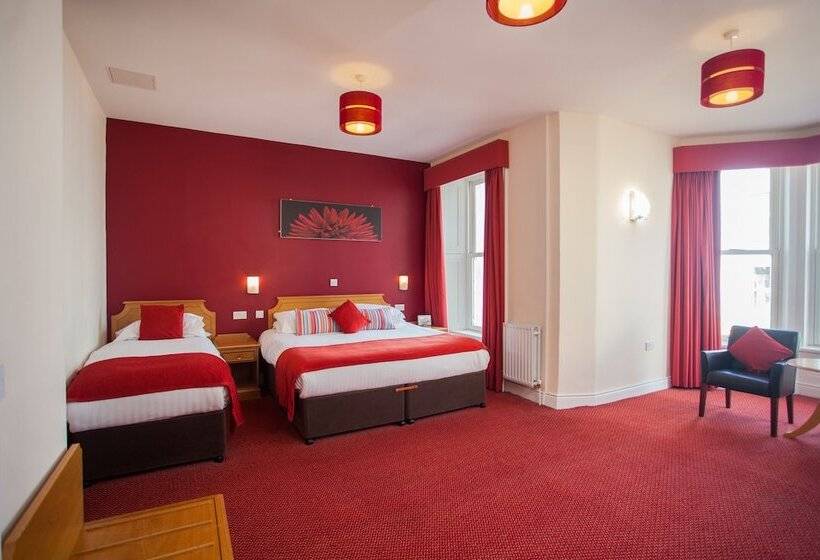 Отель Portrush Adelphi