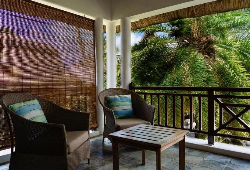 Отель Constance Sakoa Boutik