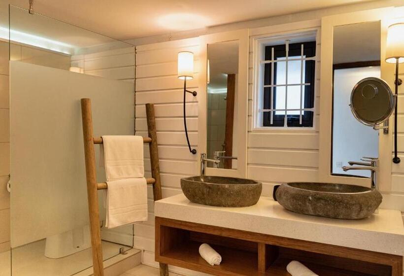 Отель Constance Sakoa Boutik