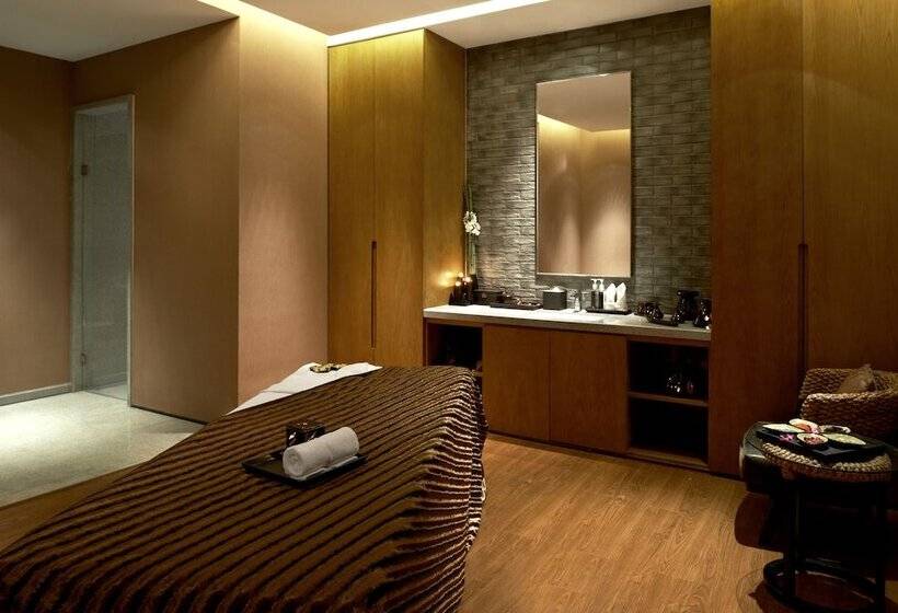 فندق Four Points By Sheraton Qingdao, West Coast