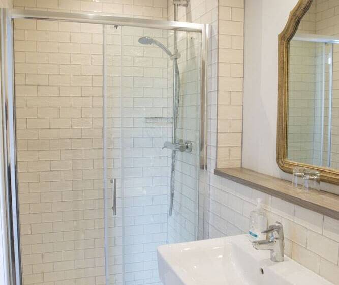 호텔 Gilpin Bridge Inn