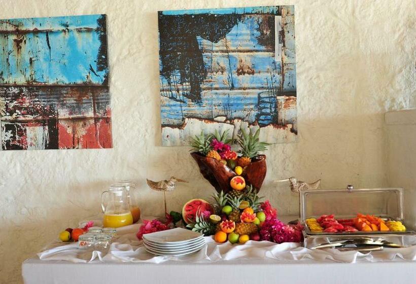 Отель Constance Sakoa Boutik