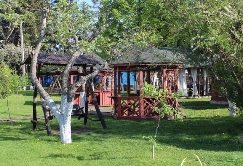 בית מלון כפרי Ligena