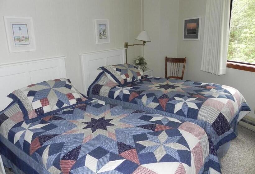 فندق Little Creek Cove Beach Resort