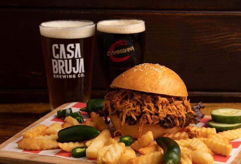 فندق Manglar Lodge