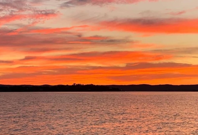 فندق Painted Sky Inn