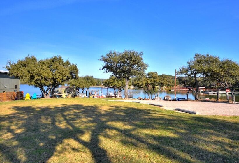 فندق Painted Sky Inn