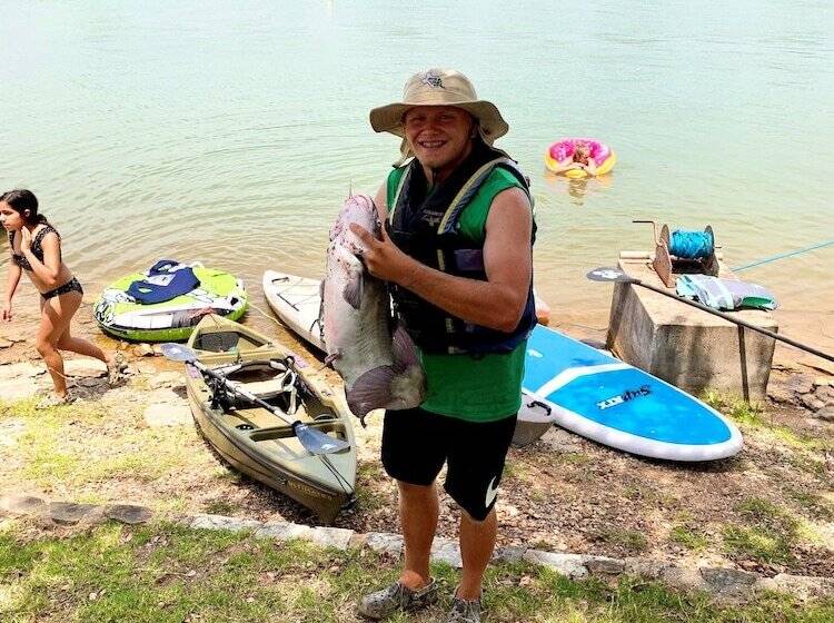 فندق Painted Sky Inn