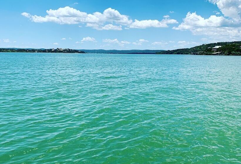 فندق Painted Sky Inn