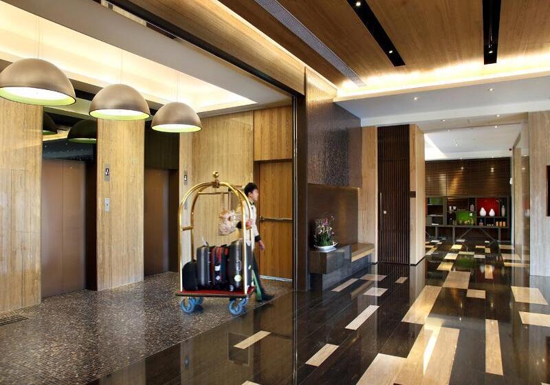 Park City Hotel   Luzhou Taipei
