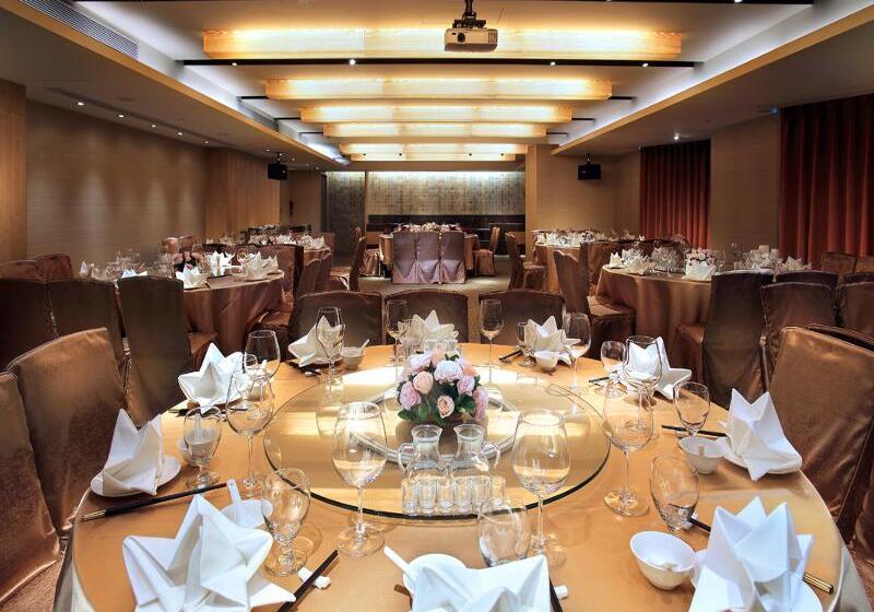 Park City Hotel   Luzhou Taipei