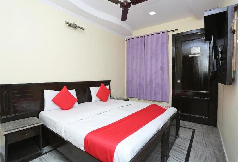 בית מלון כפרי Prem Bihari