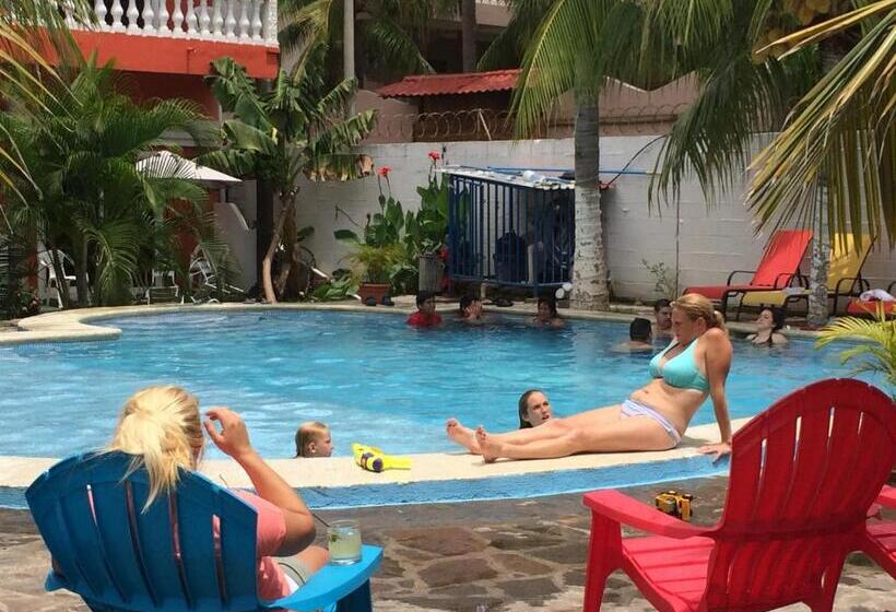 هتل Sabas Beach Resort