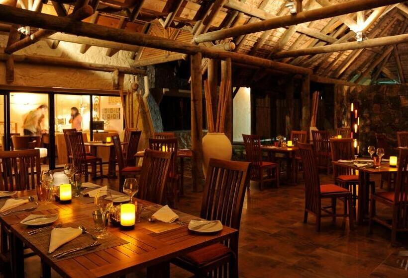 Отель Constance Sakoa Boutik