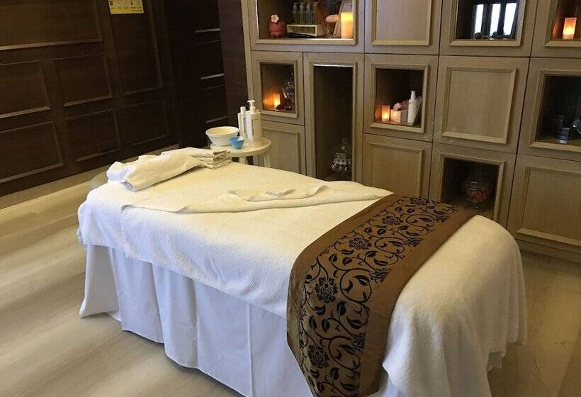 Отель Sheraton Qingdao Jiaozhou