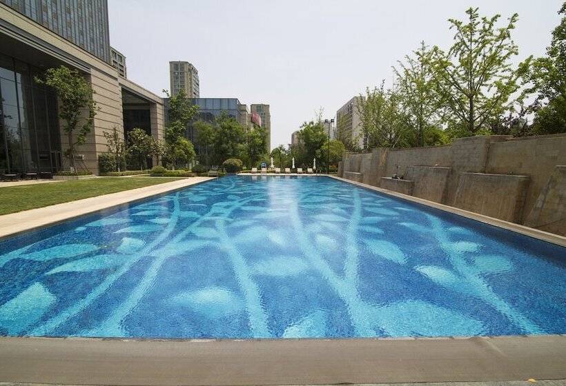 Отель Sheraton Qingdao Jiaozhou