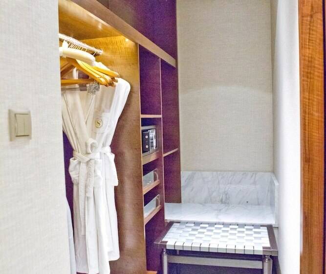 Отель Sheraton Qingdao Jiaozhou