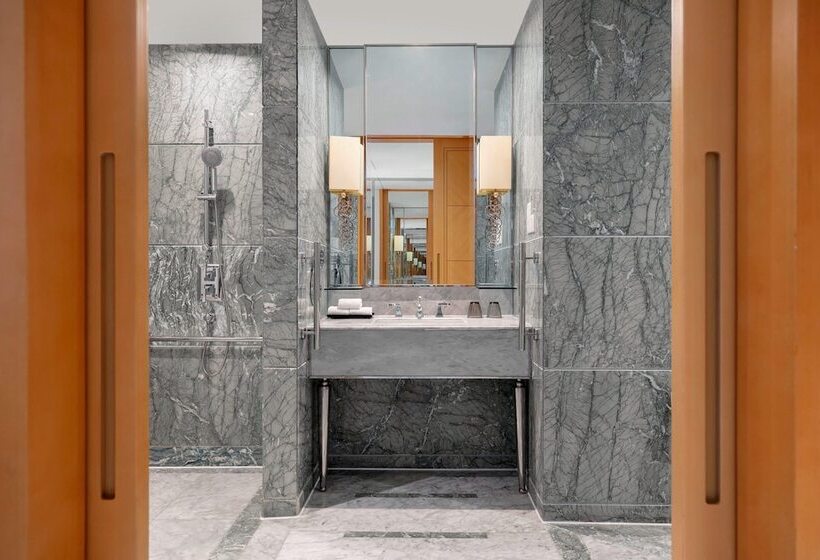 Отель Sheraton Qingdao Jiaozhou