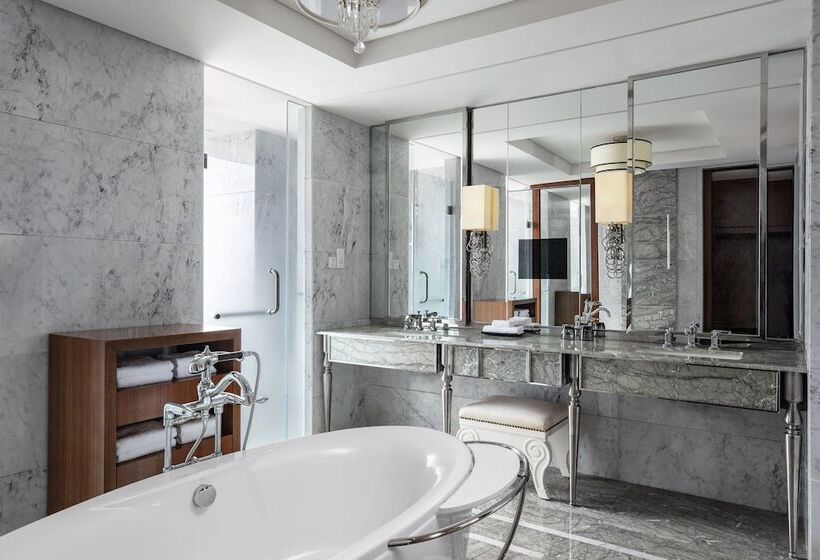 Отель Sheraton Qingdao Jiaozhou