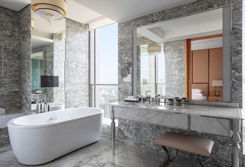 Отель Sheraton Qingdao Jiaozhou